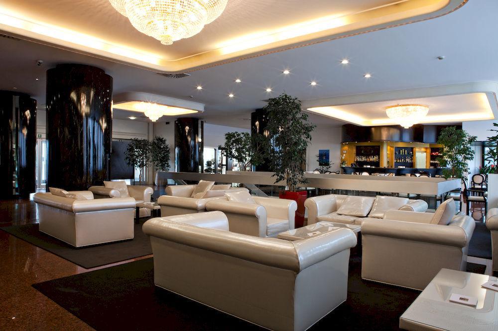 Atahotel Executive Milan Restaurant photo